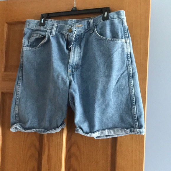 Wrangler Other - Men’s Wrangler jean shorts